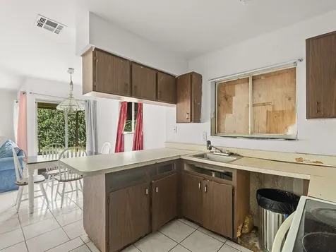 2395 8th Avenue SW Vero Beach FL 32962
