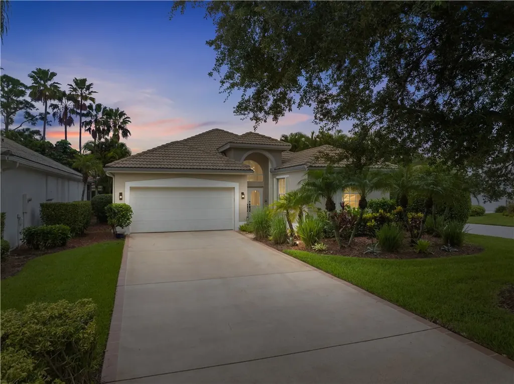 1506 SE Holyrood Lane Port St Lucie FL 34952