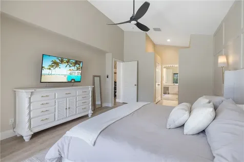 1506 SE Holyrood Lane Port St Lucie FL 34952