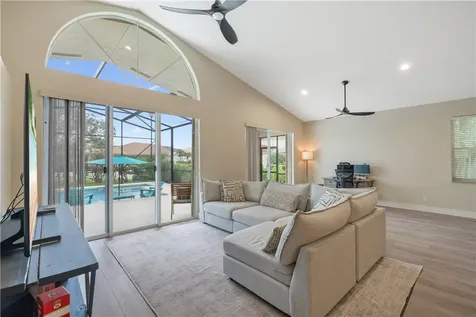 1506 SE Holyrood Lane Port St Lucie FL 34952