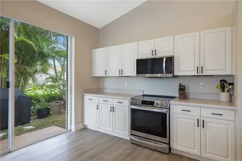 1506 SE Holyrood Lane Port St Lucie FL 34952