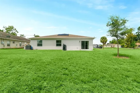 8176 101st Court Vero Beach FL 32967