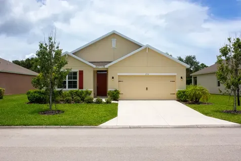 2716 Granville Manor SW Vero Beach FL 32968