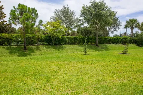 2716 Granville Manor SW Vero Beach FL 32968