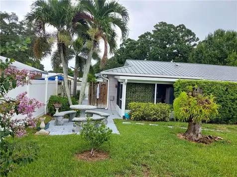 545 22nd Court Vero Beach FL 32962