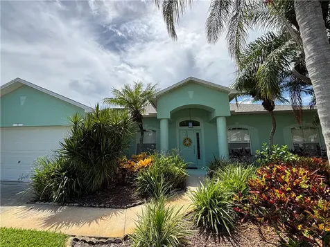 135 36th Court SW Vero Beach FL 32968