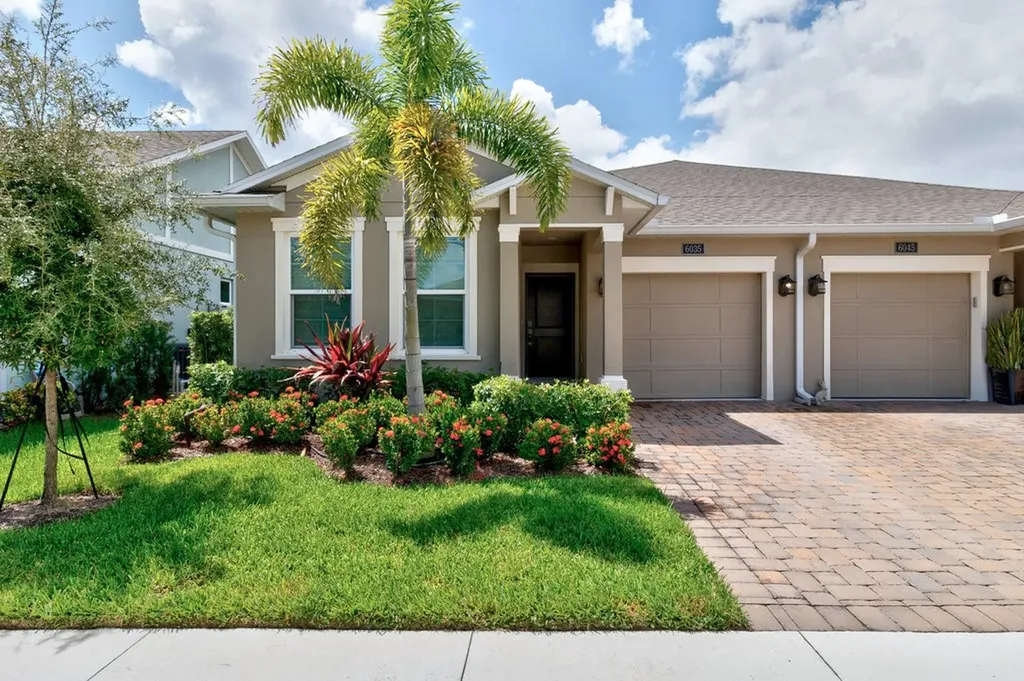 6035 Red Maple Manor Vero Beach FL 32966