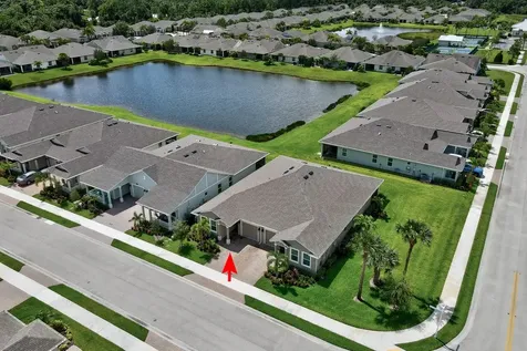6035 Red Maple Manor Vero Beach FL 32966