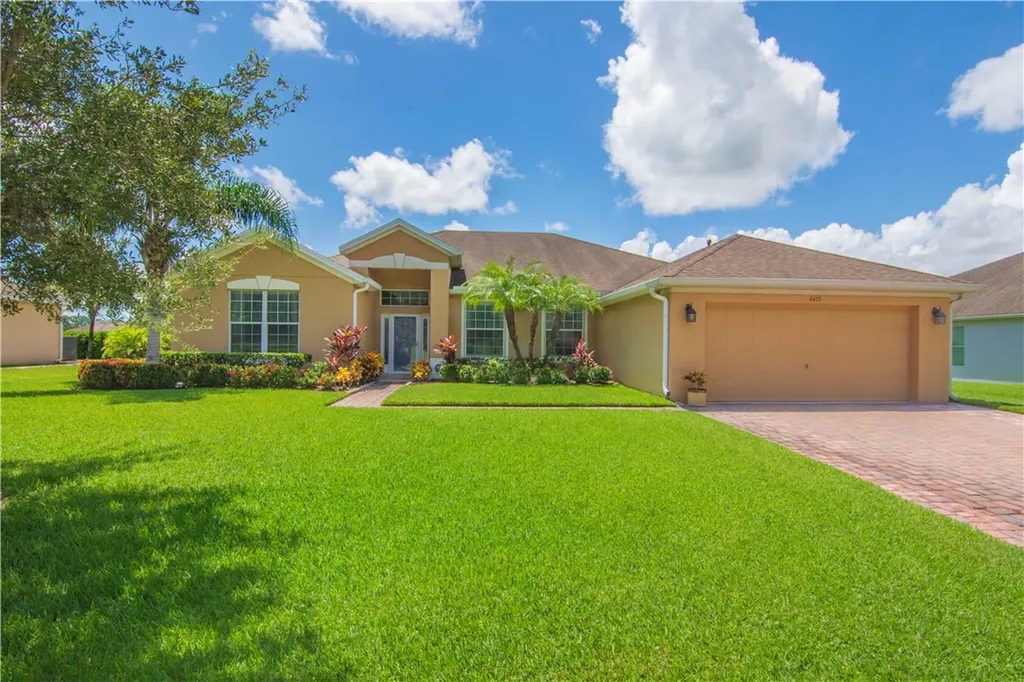 4415 9th Lane SW Vero Beach FL 32968