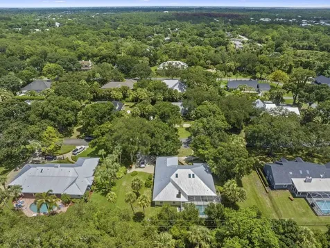 645 32nd Court SW Vero Beach FL 32968