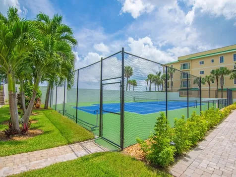 4141 Ocean Drive Vero Beach FL 32963