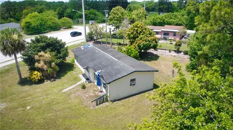 1056 9th Street SW Vero Beach FL 32962