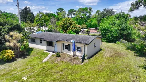 1056 9th Street SW Vero Beach FL 32962