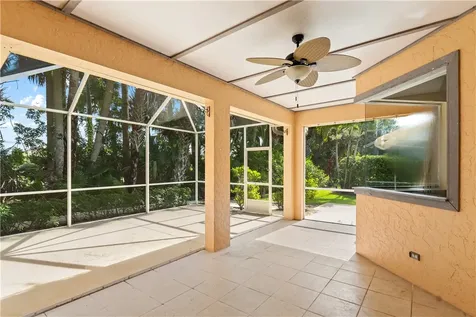 5005 E 1st Square SW Vero Beach FL 32968