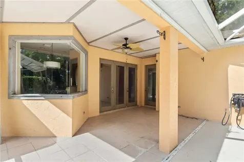 5005 E 1st Square SW Vero Beach FL 32968