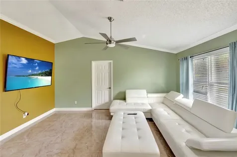 1725 6th Avenue SW Vero Beach FL 32962