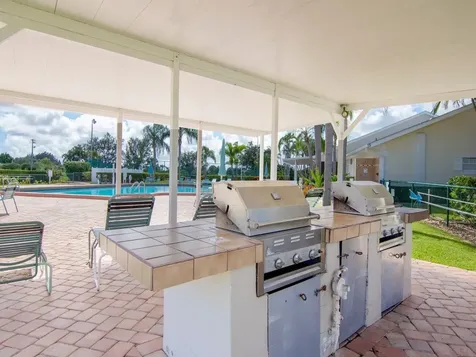 655 W Lake Jasmine Circle Vero Beach FL 32962