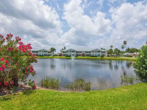 655 W Lake Jasmine Circle Vero Beach FL 32962