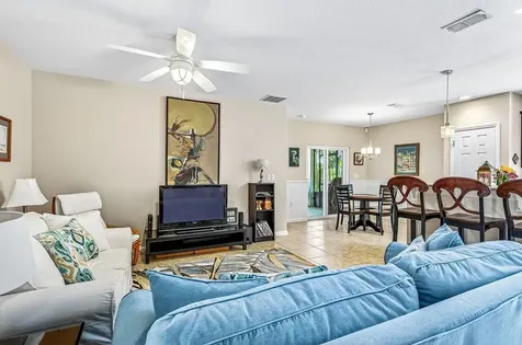 1288 Lexington Manor SW Vero Beach FL 32962