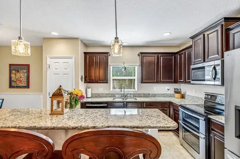 1288 Lexington Manor SW Vero Beach FL 32962