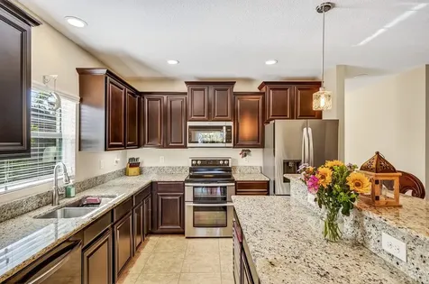 1288 Lexington Manor SW Vero Beach FL 32962