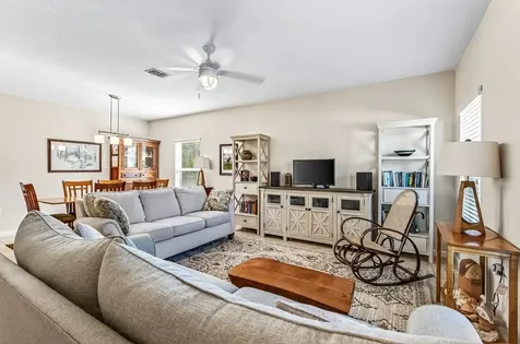 1288 Lexington Manor SW Vero Beach FL 32962