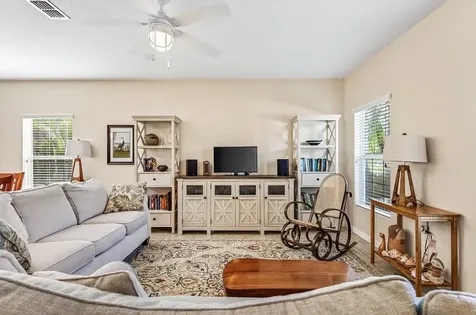 1288 Lexington Manor SW Vero Beach FL 32962