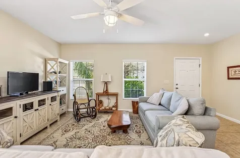 1288 Lexington Manor SW Vero Beach FL 32962