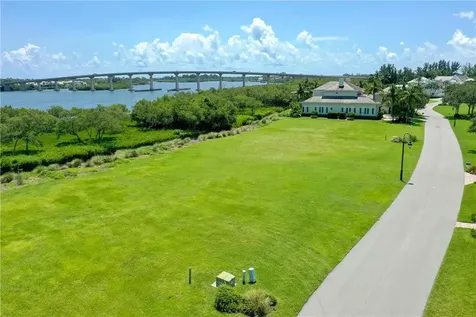 9260 E Marsh Island Drive Vero Beach FL 32963