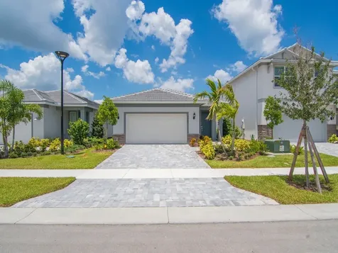 4520 Jolly Roger Manor Vero Beach FL 32967