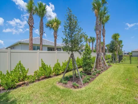 4520 Jolly Roger Manor Vero Beach FL 32967
