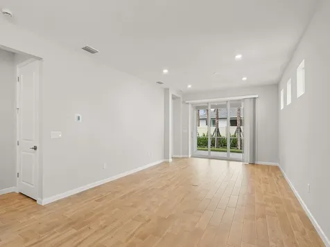 4520 Jolly Roger Manor Vero Beach FL 32967