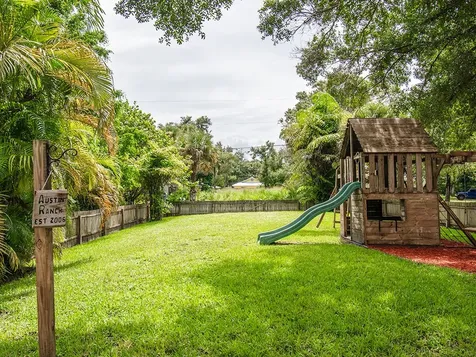 116 50th Avenue Vero Beach FL 32968