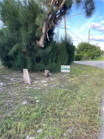 2432 42nd Street Vero Beach FL 32967