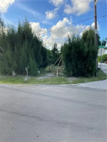 2432 42nd Street Vero Beach FL 32967