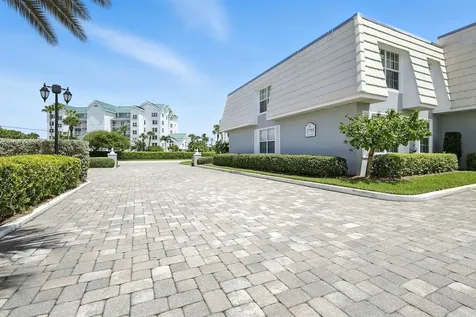 2737 Ocean Drive Vero Beach FL 32963