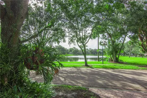 709 E Ocracoke Square SW Vero Beach FL 32968