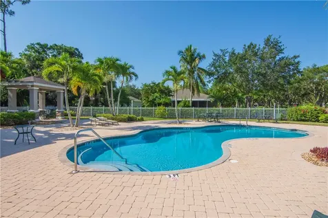 709 E Ocracoke Square SW Vero Beach FL 32968