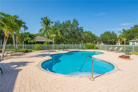 709 E Ocracoke Square SW Vero Beach FL 32968