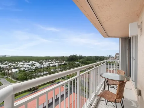 3880 N Highway A1a North Hutchinson Island FL 34949