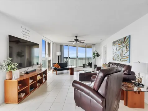 3880 N Highway A1a North Hutchinson Island FL 34949