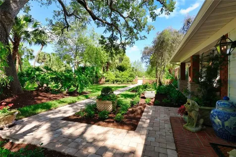 315 62nd Court SW Vero Beach FL 32968