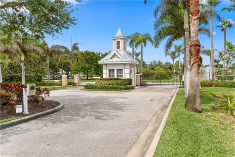 2025 Bridgepointe Circle Vero Beach FL 32967