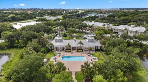 2025 Bridgepointe Circle Vero Beach FL 32967