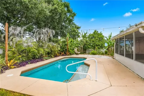 2246 86th Court Vero Beach FL 32966