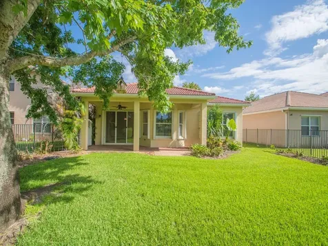 1929 Grey Falcon Circle SW Vero Beach FL 32962