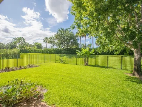 1929 Grey Falcon Circle SW Vero Beach FL 32962