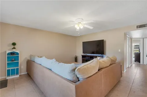 16 Vista Palm Lane Vero Beach FL 32962