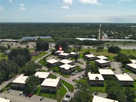 16 Vista Palm Lane Vero Beach FL 32962