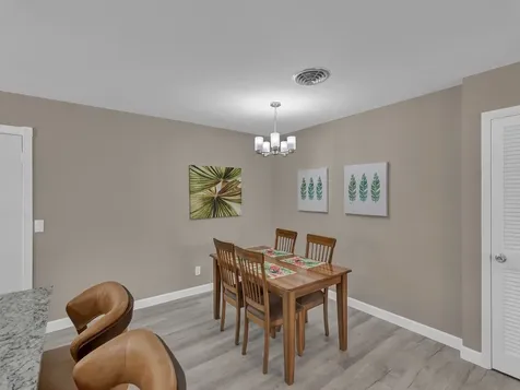 476 19th Place Vero Beach FL 32960